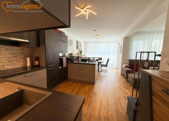 Ankommen, aufatmen und sofort zuhause fühlen, barrierefrei erreichbare 3‑Zimmer‑Wohnung mit Loggia und Tiefgarage in Linz-Kleinmünchen