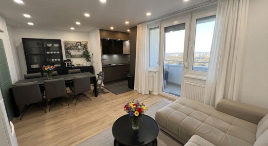 Helle, modernisierte 3-Zimmer-Wohnung mit Loggia, Parkplatz und hochwertiger Ausstattung in Marchtrenk