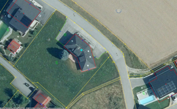 Landhaus-Juwel in Enzenkirchen: Kaum bewohntes Herrenhaus mit wertvoller Grundstücksreserve