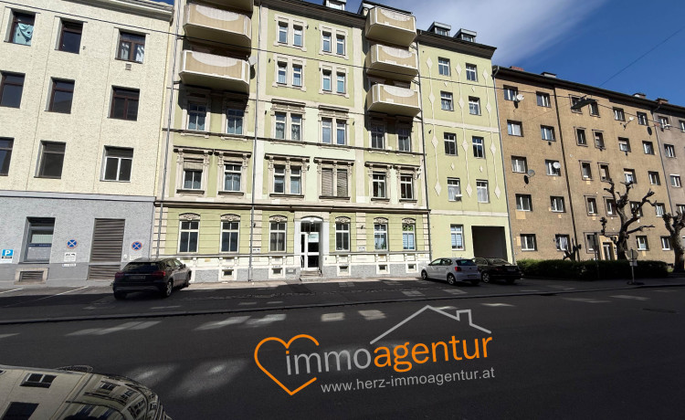 „Großzügigkeit, die man spürt, 3,10 m Raumhöhe, gepflegte Wohnung mit Lift in Linz“