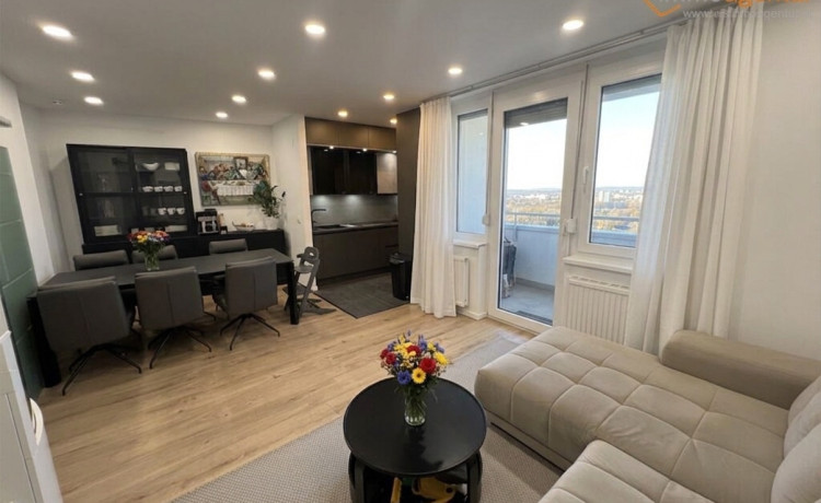 Helle, modernisierte 3-Zimmer-Wohnung mit Loggia, Parkplatz und hochwertiger Ausstattung in Marchtrenk